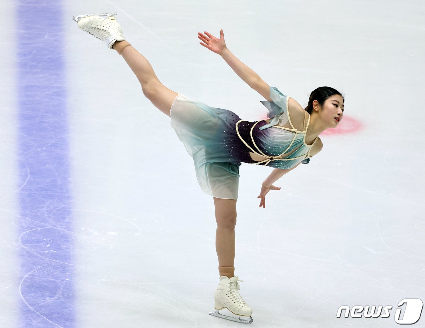 본문 이미지 - 이해인이 7일 오후 경기도 의정부실내빙상장에서 열린 ‘제78회 전국남녀 피겨스케이팅 종합선수권 대회’에서 여자 시니어 싱글 프리 연기를 선보이고 있다. 2024.1.7/뉴스1 ⓒ News1 김진환 기자