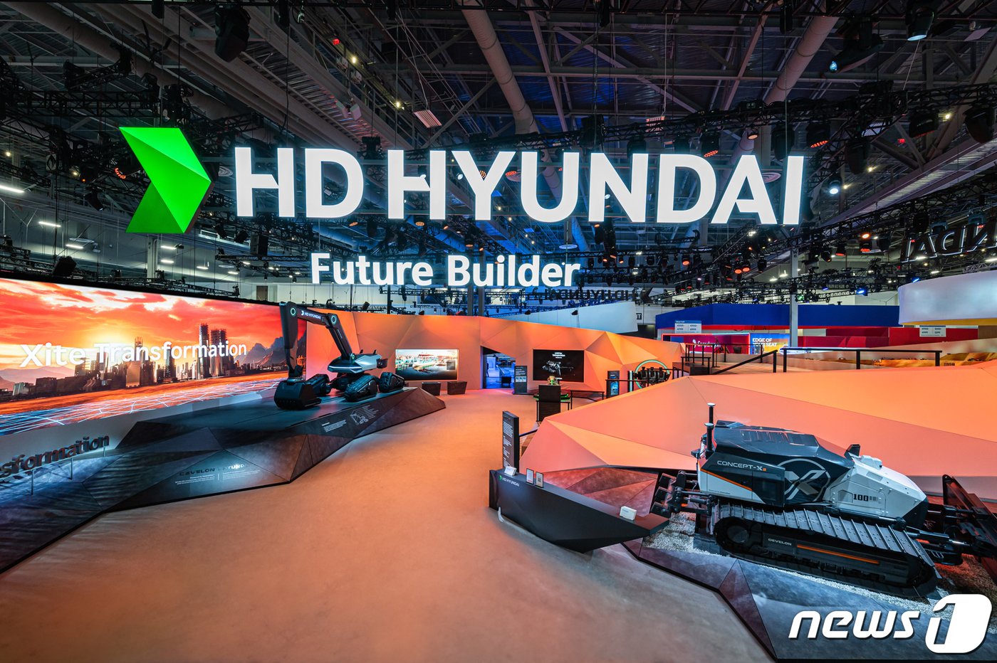 HD현대의 CES 2024 전시관.&#40;HD현대 제공&#41;