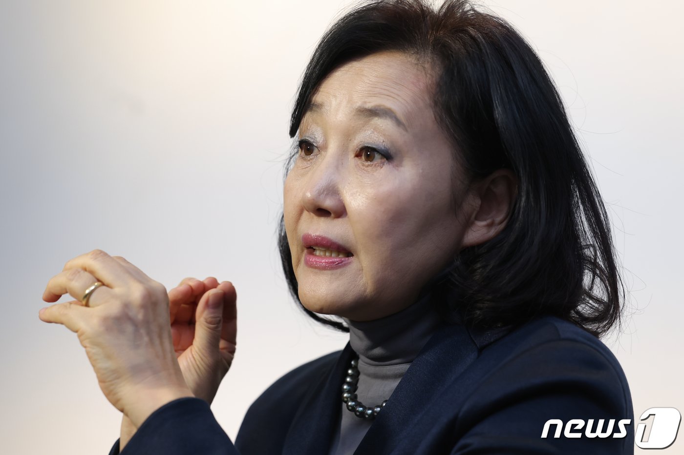 본문 이미지 - 박영선 전 중소벤처기업부 장관이 9일 오후 서울 종로구 갤러리 라메르에서 뉴스1과 인터뷰를 하고 있다. 2024.1.9/뉴스1 ⓒ News1 김민지 기자