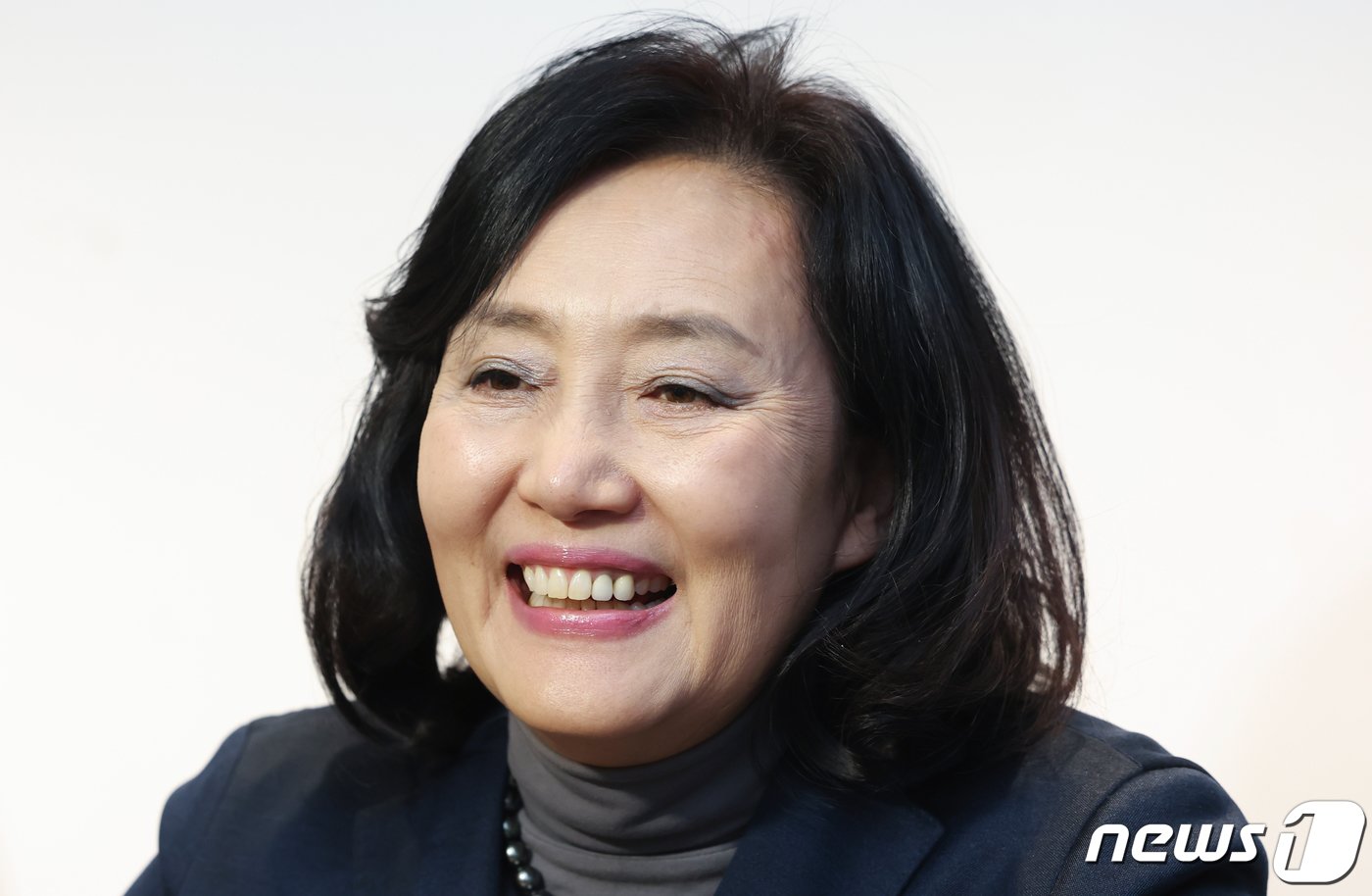 본문 이미지 - 박영선 전 중소벤처기업부 장관이 9일 오후 서울 종로구의 한 갤러리에서 뉴스1과 인터뷰를 하고 있다. 2024.1.9/뉴스1 ⓒ News1 김민지 기자