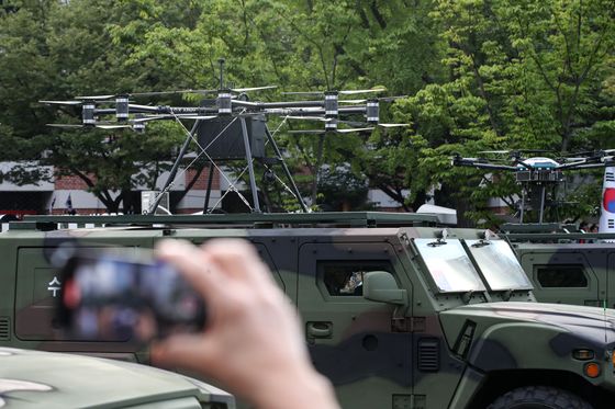 전장 주름잡는 드론…軍 '국방드론정비사' 국가자격검정 신설