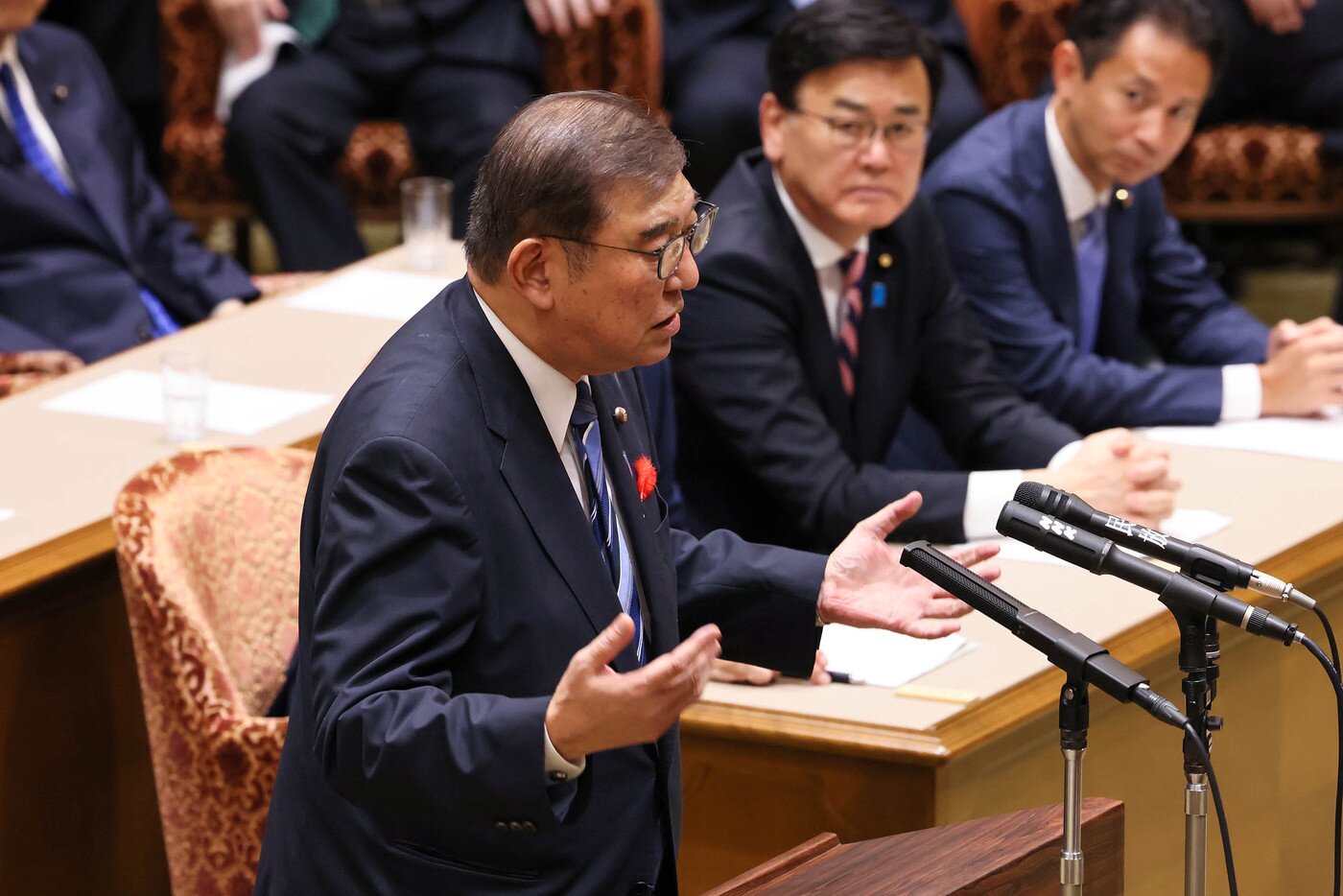 본문 이미지 - 9일 일본 국회에서 이시바 시게루 일본 총리가 당수 토론에 참가해 야당 측 추궁에 반박하고 있다. 2024.10.09/ (출처 : 일본 총리관저)