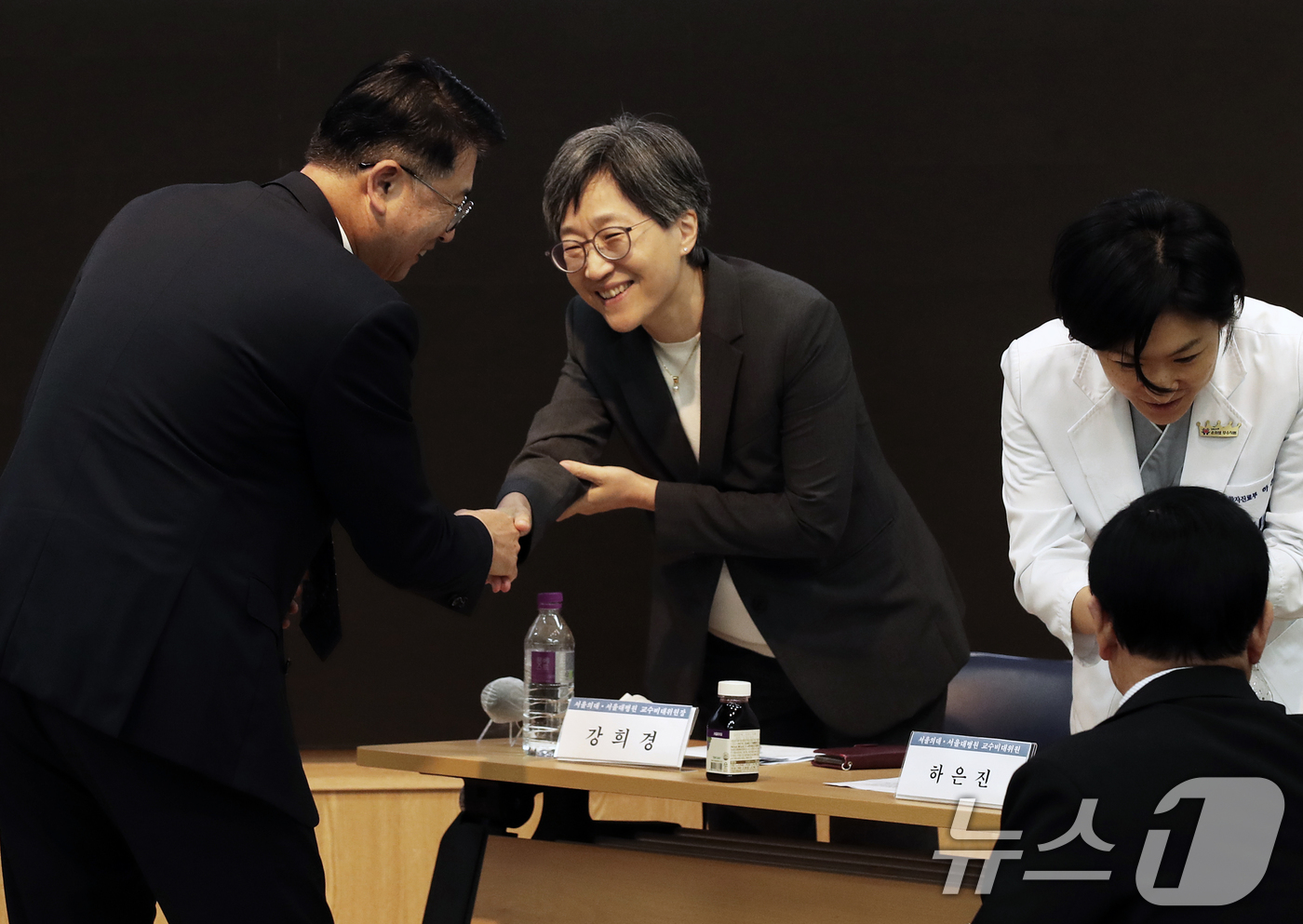(서울=뉴스1) 오대일 기자 = 장상윤 대통령실 사회수석이 10일 서울 종로구 서울대학교 의과대학 융합관에서 열린 서울의대 교수 비대위·보건복지부 주최 ‘의료개혁, 어디로 가는가‘ …