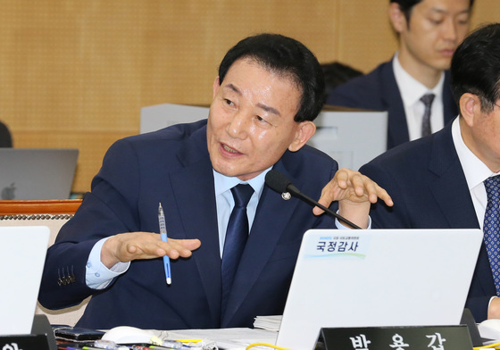 경로당 승강기 미설치율 82%…거동 불편한 어르신 접근성 어려워