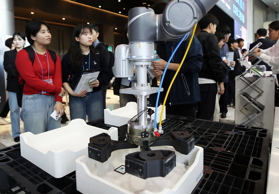 10대 핵심광물 최대 90% 중국 의존…전문가 "광물 스와프 시급"