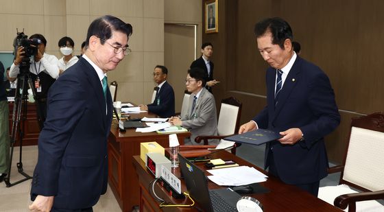 [국감]법사위 군사법원 출석한 국방장관