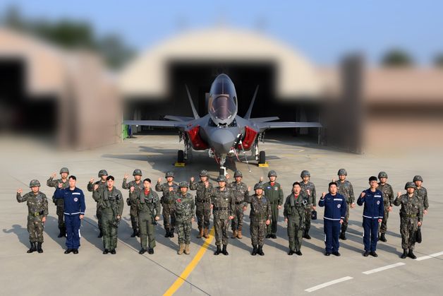 합참의장, 北도발 대비 F-35A 스텔스 전투기 즉응태세 점검