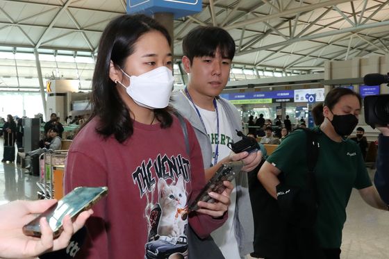 굳이 혼자 있다가…'논란 후 첫 국대' 안세영, 의아함 남긴 시간차 출국