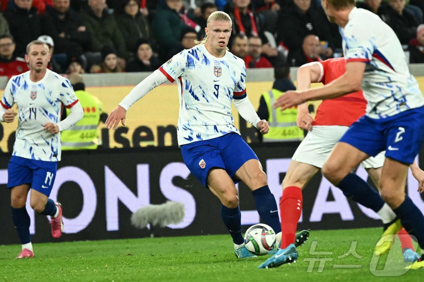 본문 이미지 - 노르웨이 공격수 엘링 홀란드. ⓒ AFP=뉴스1