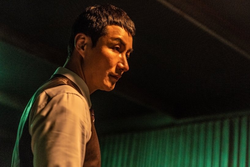 본문 이미지 - '더러운 돈에 손대지 마라' 스틸컷