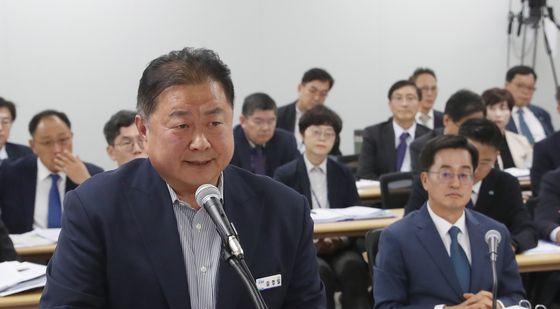 [국감] 경기도 국감서 발언하는 김경일 파주시장