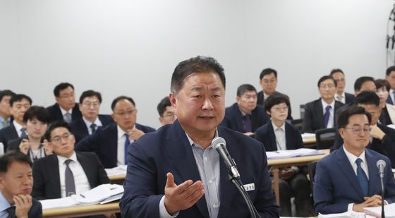 [국감] 경기도 국감서 발언하는 김경일 파주시장