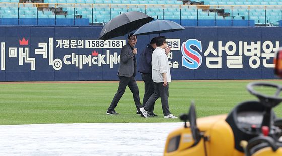 김시진 경기감독관의 판단은?