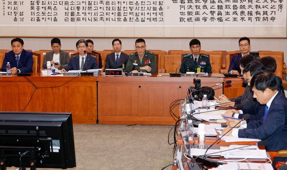 [국감초점]"삼부토건 주가조작" vs "골프 3부일뿐…단톡방 두고 공방