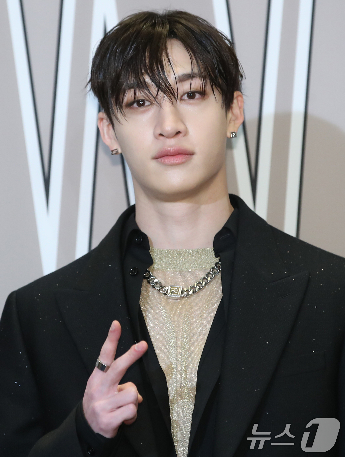 (서울=뉴스1) 권현진 기자 = 스트레이 키즈 방찬이 14일 서울 광화문 한 호텔에서 열린 자선행사에 참석해 포즈를 취하고 있다. 2024.10.14/뉴스1