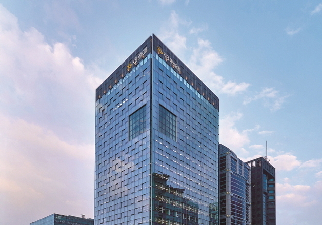 3년 연속 리딩금융 'KB' 독주 체제…신한과 총 10.8조 순익 실현