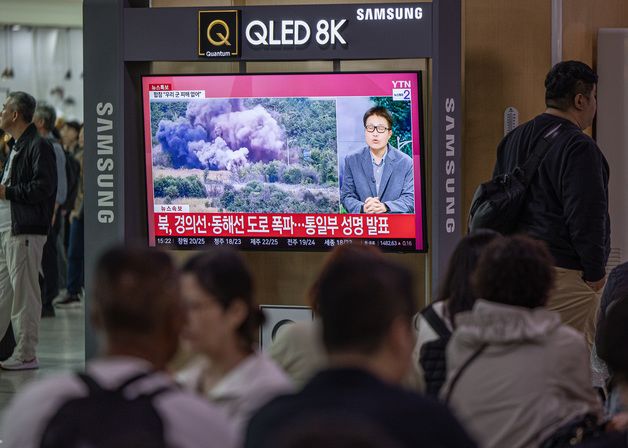 북한, '무인기 사건' 터뜨리고 '폭파쇼'까지…다음 수순은?