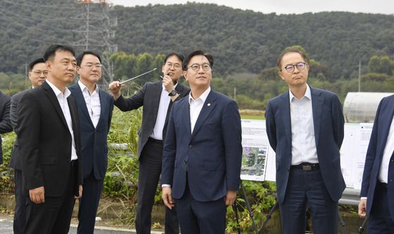 범정부 투자 익스프레스 회의 발족…"26조 반도체 지원 차질없이 이행"