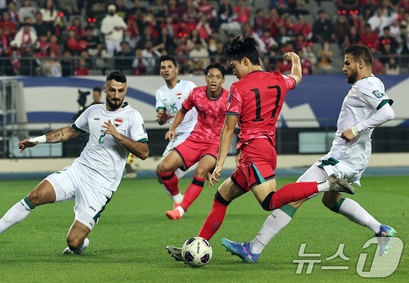 본문 이미지 - 2024년 10월 한국에서 경기한 이라크와 지금의 이라크는 여러모로 다를 가능성이 높다. ⓒ News1 구윤성 기자