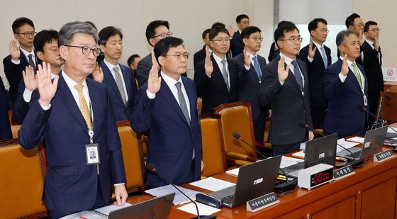 [국감]선서하는 지방국세청장들