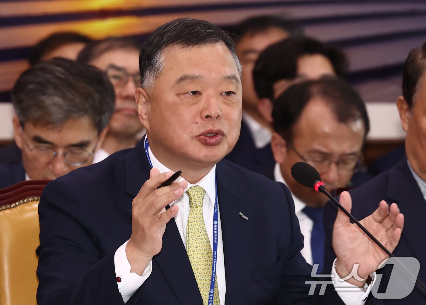 본문 이미지 - 유병태 주택도시보증공사 사장이 16일 오전 서울 여의도 국회 국토교통위원회에서 열린 한국부동산원·주택도시보증공사·새만금개발공사 등에 대한 국정감사에서 의원 질의에 답변하고 있다. 2024.10.16/뉴스1 ⓒ News1 김민지 기자