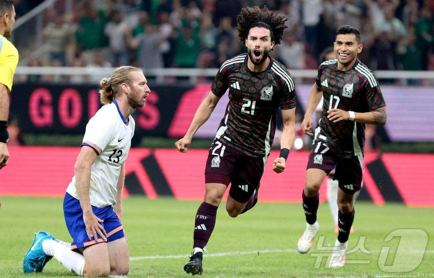 멕시코는 16일&#40;한국시간&#41; 열린 미국과 평가전에서 2-0으로 이겼다. ⓒ AFP=뉴스1