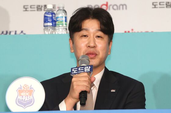 스포츠윤리센터, '코치 폭행' 김종민 도로공사 감독 징계 요구