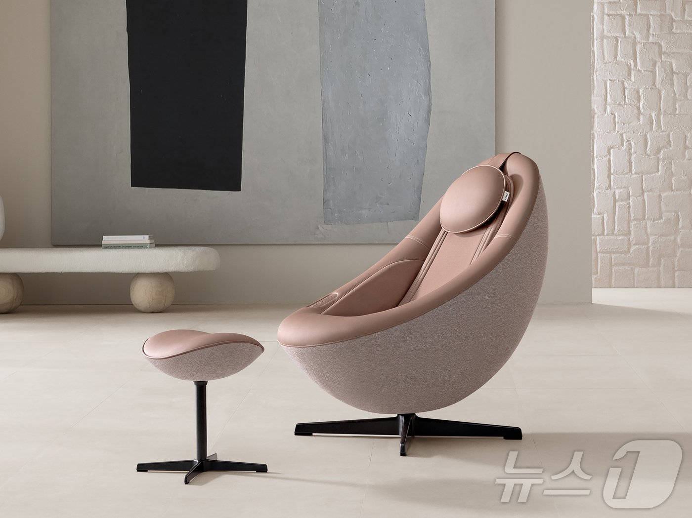 본문 이미지 - 코웨이 비렉스 페블체어.(코웨이 제공)