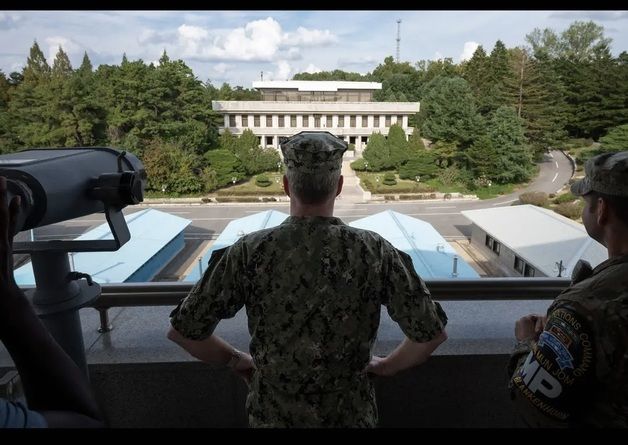 北 '평양 상공 무인기' 떴단 날에 美인태사령관 JSA 시찰