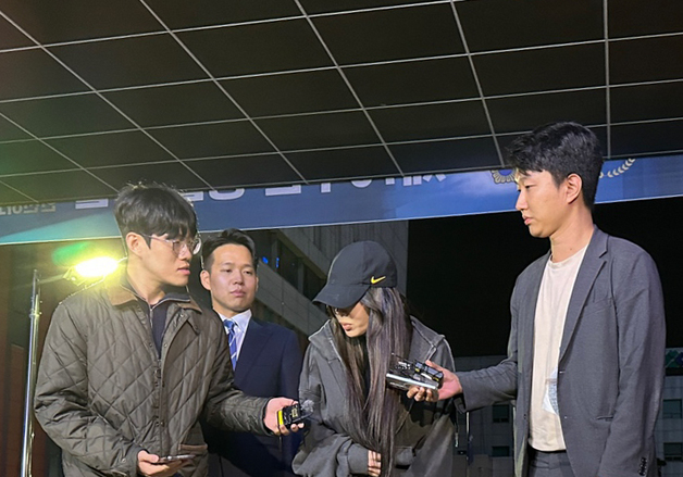 '팬 폭행 연루' 제시, 경찰 출석…"때린 사람 빨리 찾아 벌 받게"