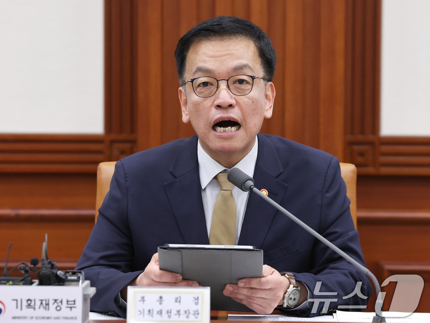 본문 이미지 - 최상목 경제부총리 겸 기획재정부 장관. 2024.10.17/뉴스1 ⓒ News1 허경 기자