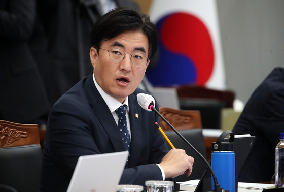 "확률 조작하면 매출 3% 과징금"…김성회, 게임법 개정안 발의