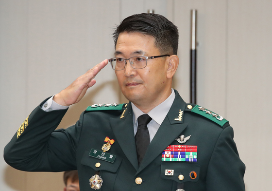 특검, '2차 계엄 의혹' 前 합참차장 조사…김건희 수사 검사도 재소환