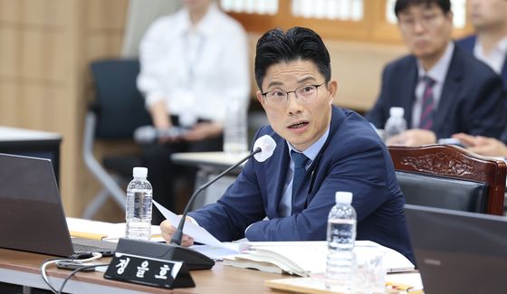 정을호 "가해자가 피해자를 해고?"…서거석 "개입에 한계 있어"