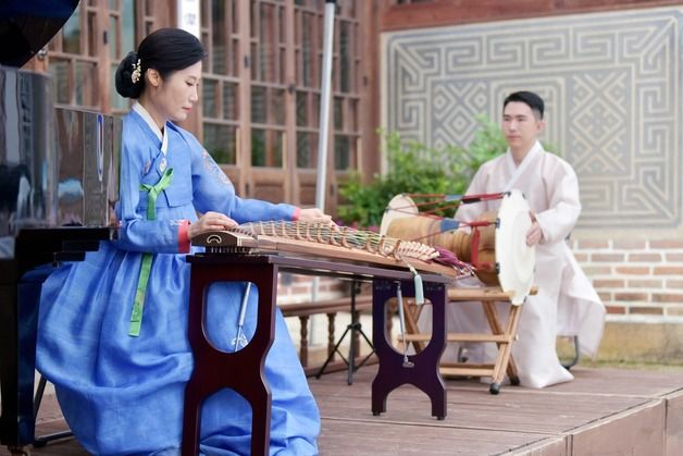 100년 한옥 백인제가옥에서 '춘향가'…첼로도 함께