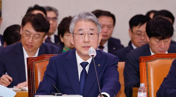 [국감]답변하는 강호동 농협중앙회장