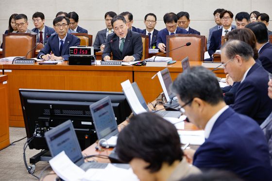 [국감초점] 여 "연금개혁 여야 논의 시급"…야 "정부안 자체 개악"