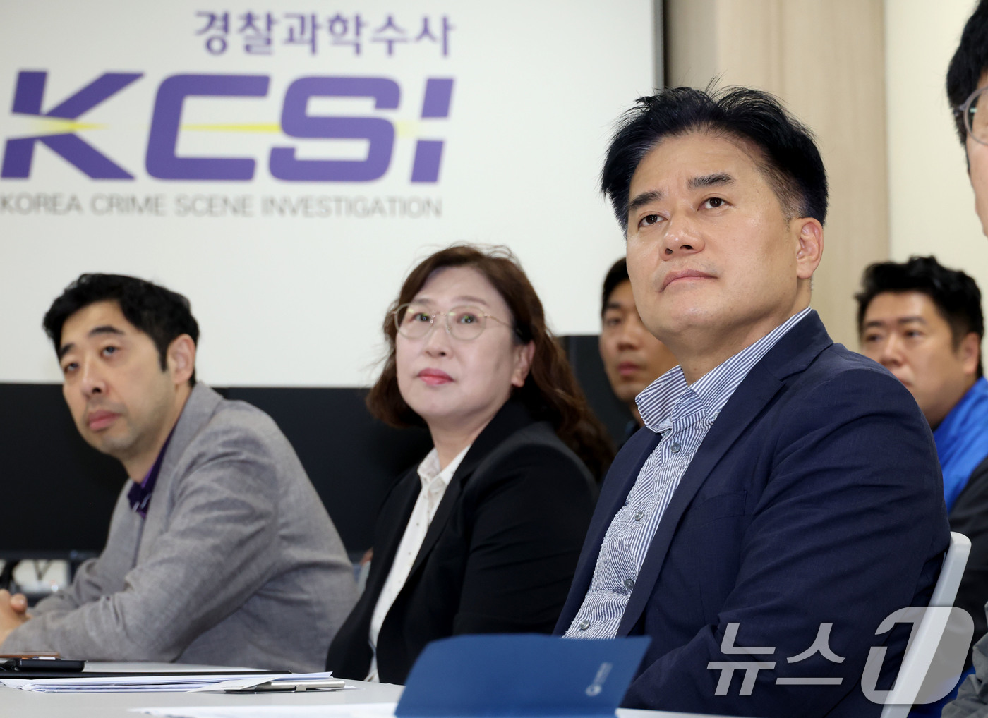 (서울=뉴스1) = 박용수 인사혁신처 차장이 18일 서울 서대문구 경찰청에서 '노사합동 현장공무원 소통 간담회'를 하고 있다. (인사혁신처 제공) 2024.10.18/뉴스1