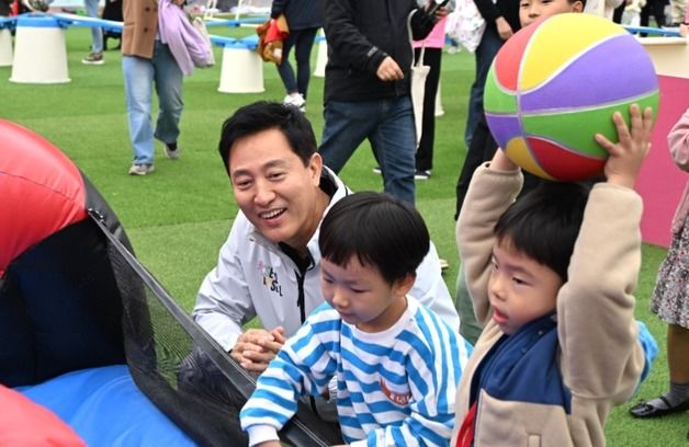 오세훈 "임신·출산·양육·교육까지 시리즈로 저출생 대책 추진"