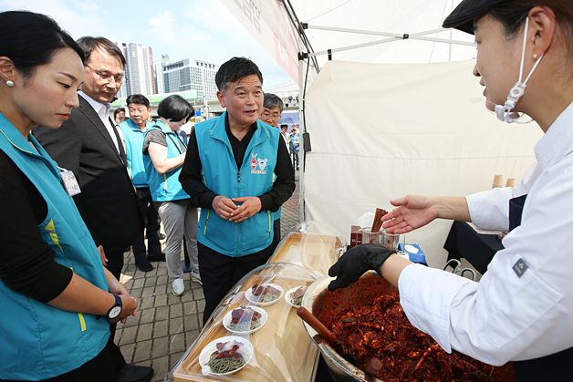 '감칠맛 양념게장' 소래포구 수산물 음식경연대회 대상 수상