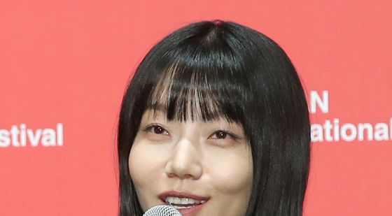 '전,란' 김신록