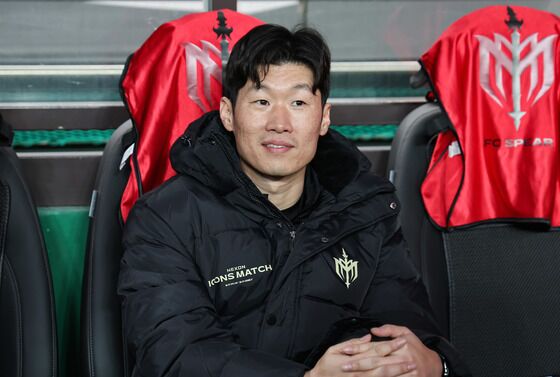 박지성, 넥슨 아이콘 매치 재개최 염원…팬 서명으로 성사될까