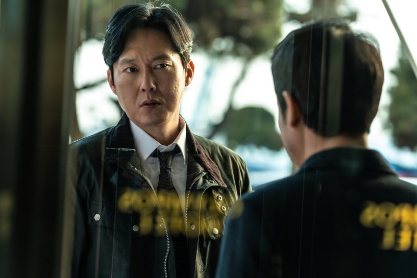 본문 이미지 - '더러운 돈에 손대지 마라' 스틸컷