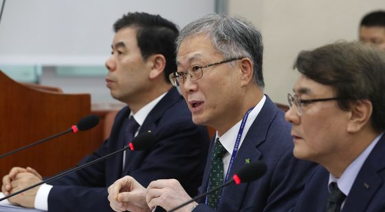 [국감]안종주 이사장 '답변'