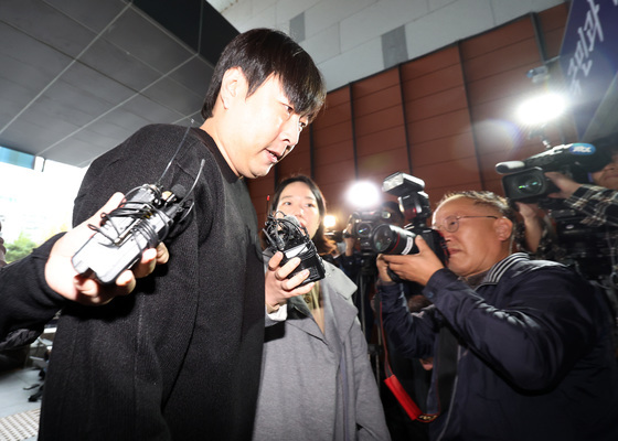 '만취 운전' 개그맨 이진호 여자친구 숨진 채 발견