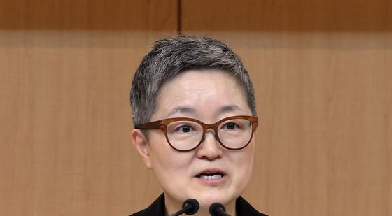 '헌혈홍보대사 위촉식'에서 인사말 하는 권소영 혈액관리본부장