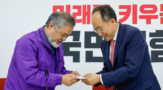 이태원 참사 2주기 추모식 초대받는 추경호 원내대표