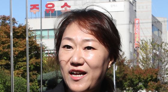 '명태균 폭로' 강혜경 씨, 창원지검 소환조사 출석