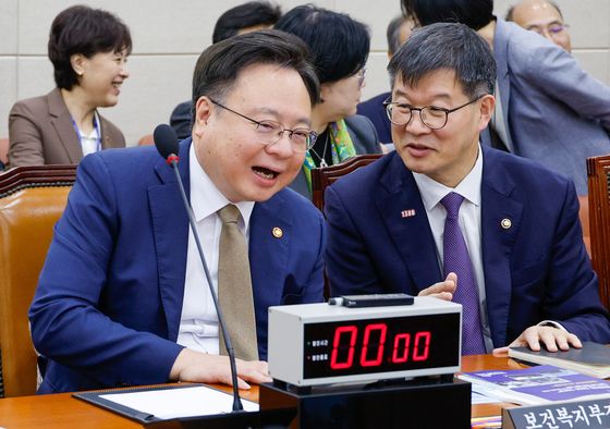 [국감현장]복지장관 "여야가 연금개혁 합의안 만들면 최대한 수용"