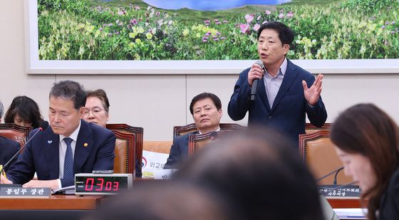 [국감]대북전단 답변하는 박상학